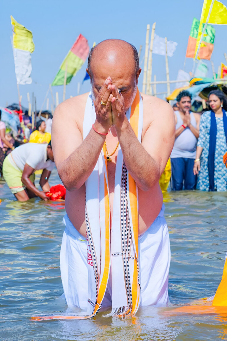 Manipur CM N. Biren Singh Prays for Peace at Maha Kumbh Amid Ethnic Tensions