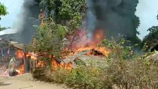 Manipur: 15 Houses Burnt in Kamjong; Security Forces Prevent Wider Arson in Tangkhul Village