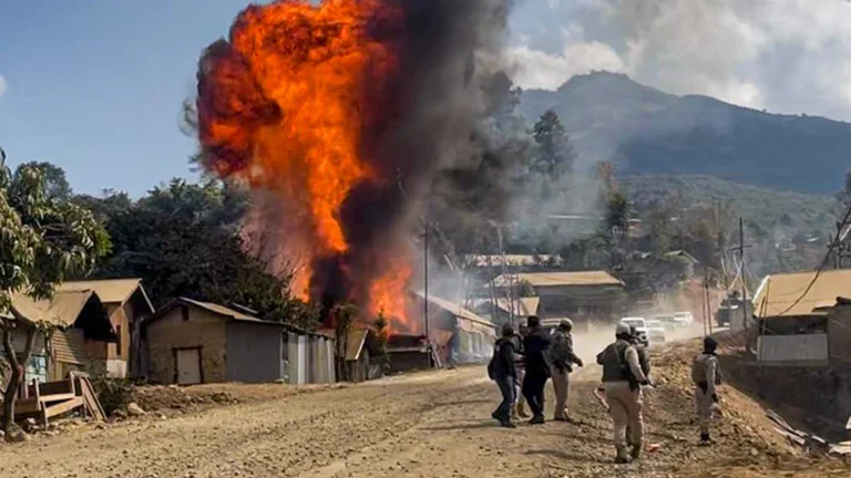 Manipur: Suspected Kuki Militants Set Tangkhul Naga Village Ablaze in Kamjong